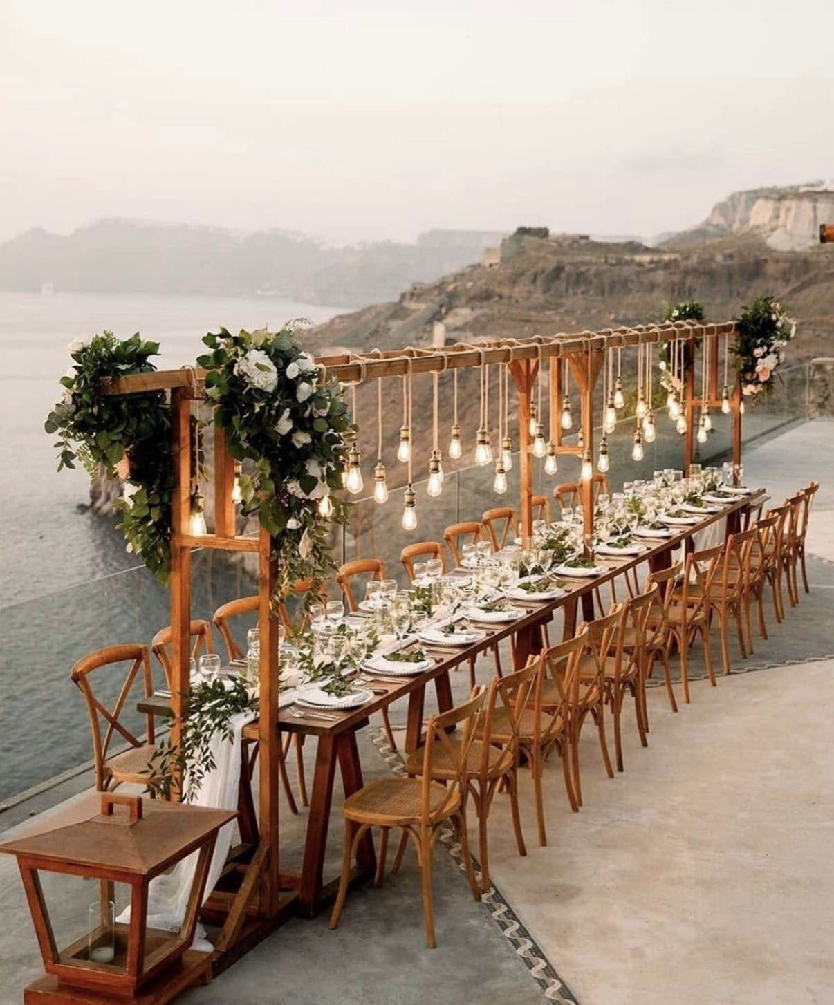Luxury Wooden Overhead w/lights